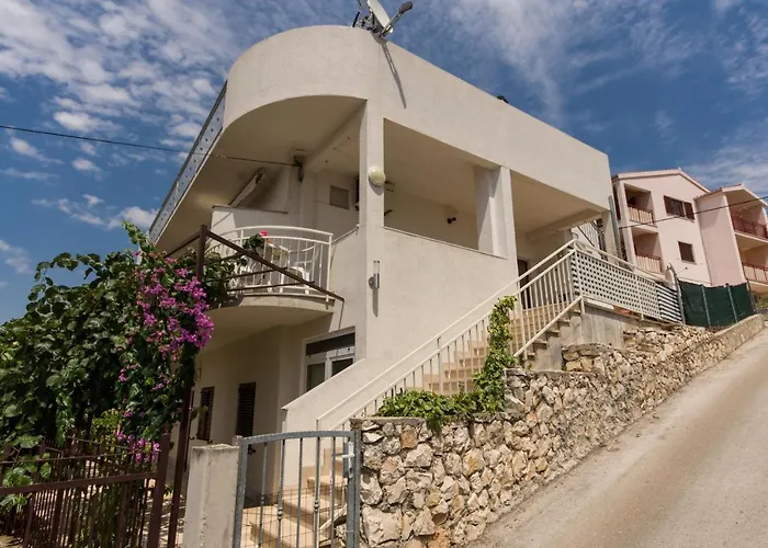 Appartement With Parking Space - 17609