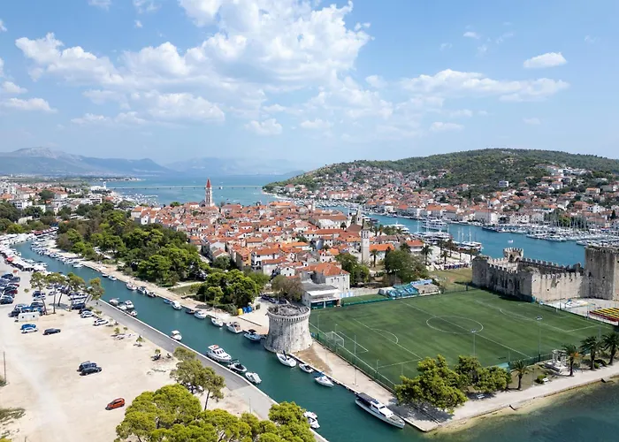 With Parking Space - 17609 Appartement Trogir